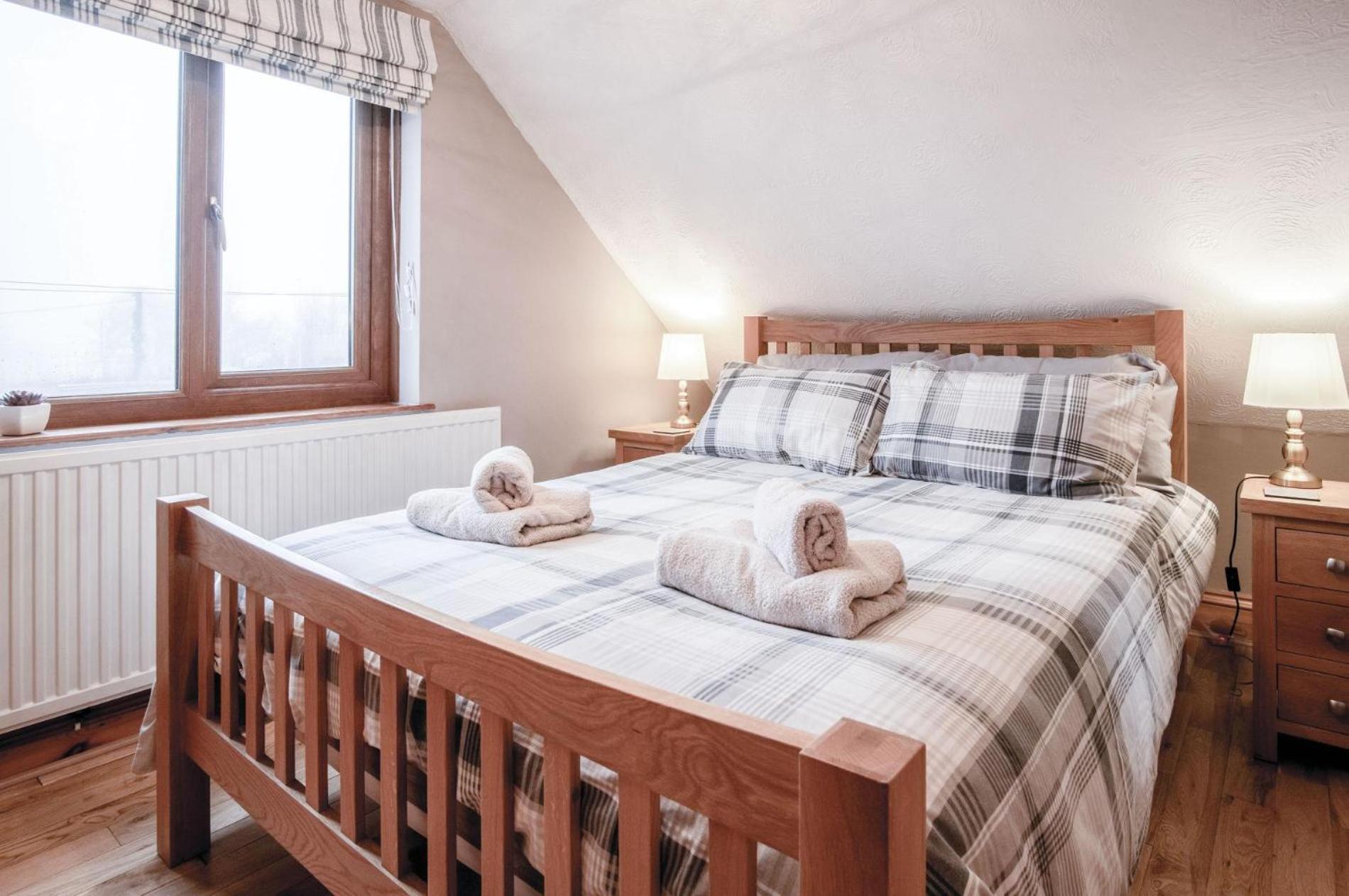 The Brambles - 2 Bedroom Cottage - Llanteg Esterno foto