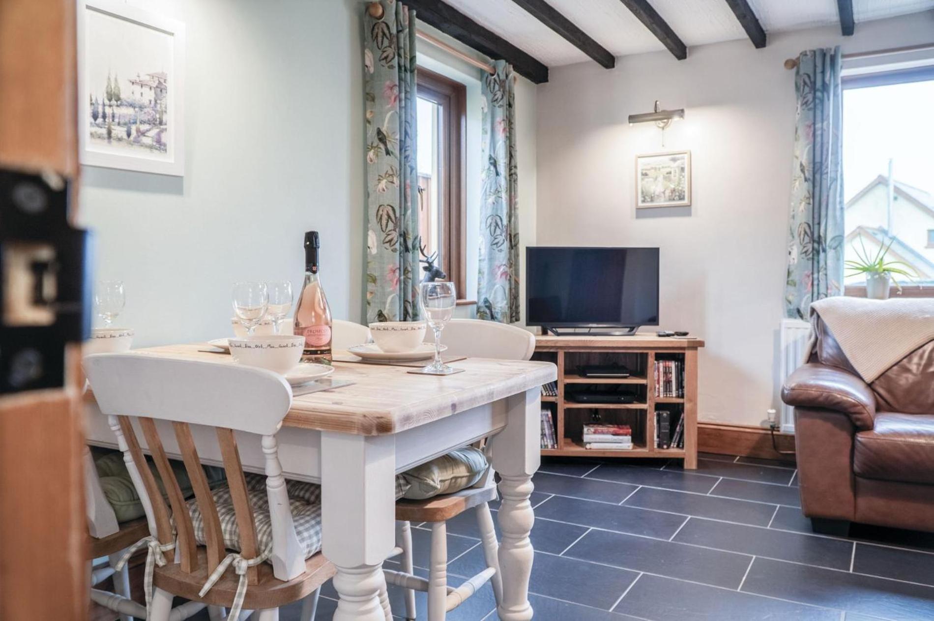 The Brambles - 2 Bedroom Cottage - Llanteg Esterno foto